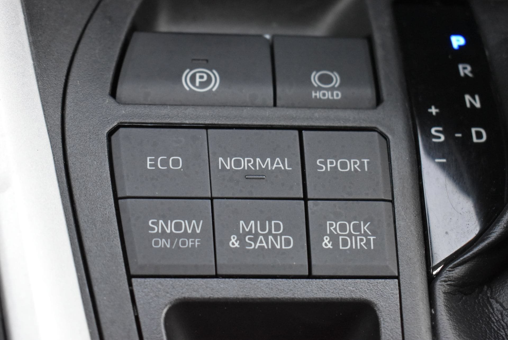 Used 2020 Toyota RAV4 XLE w/ Convenience Package AWD/4WD image 31