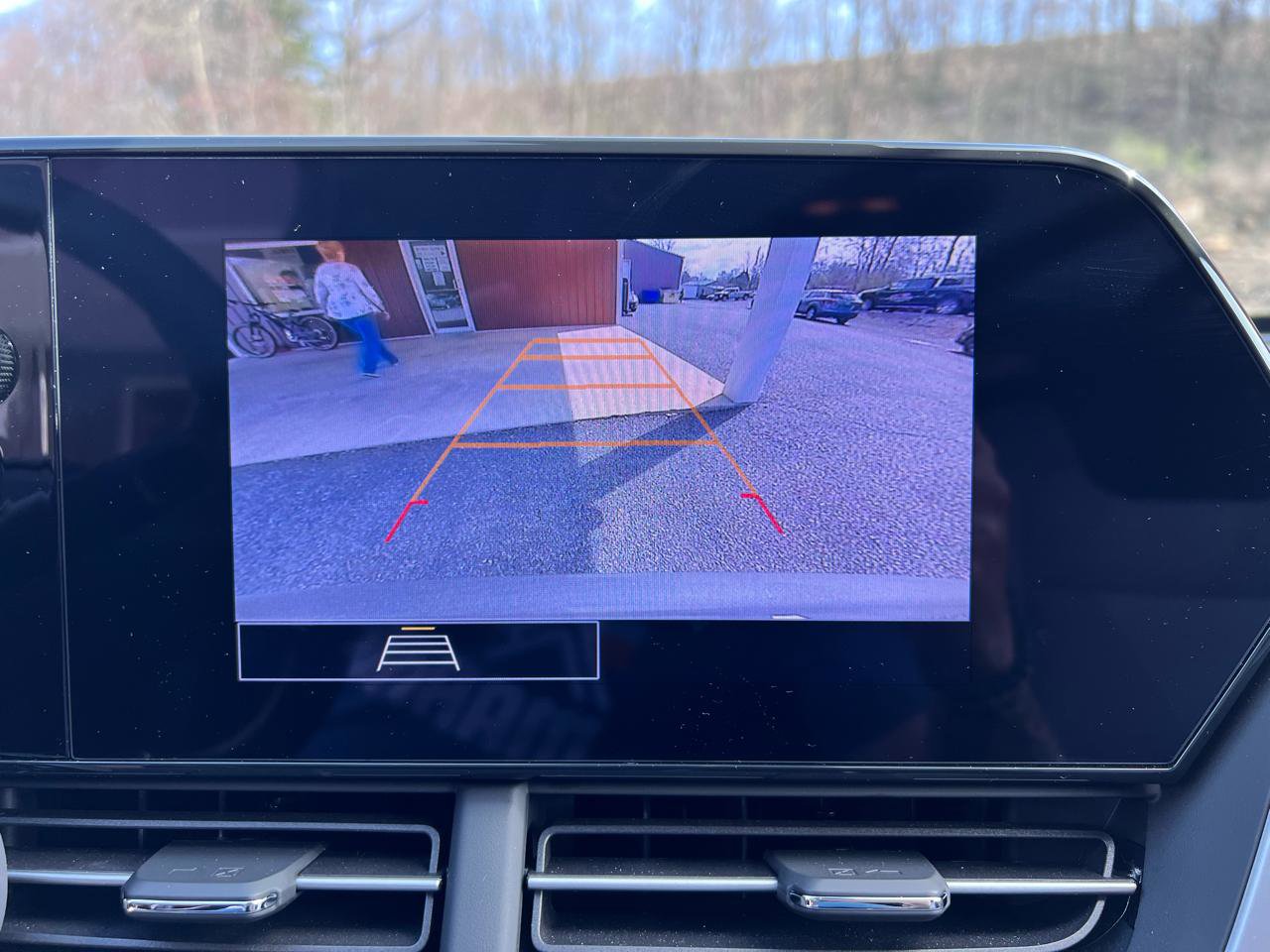 Used 2024 Chevrolet Trax LS w/ LS Convenience Package image 14