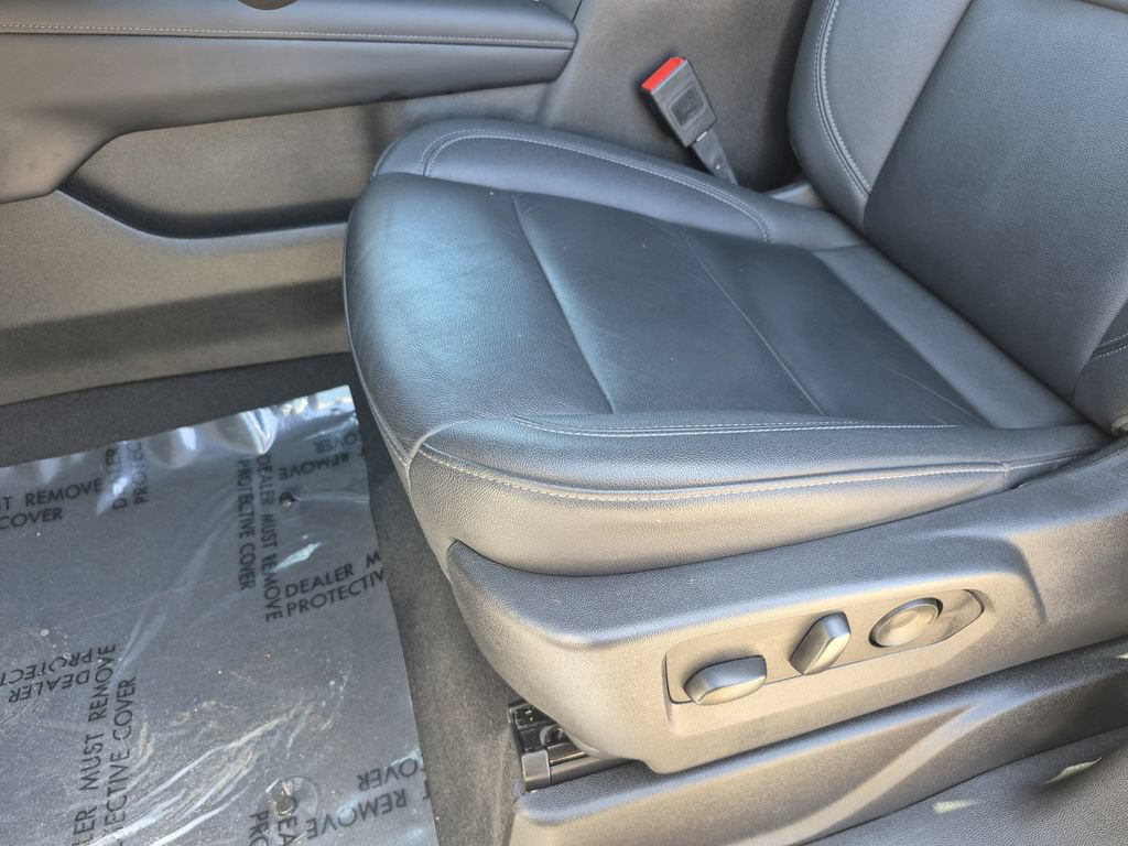 Used 2025 Chevrolet Tahoe LT AWD/4WD image 11