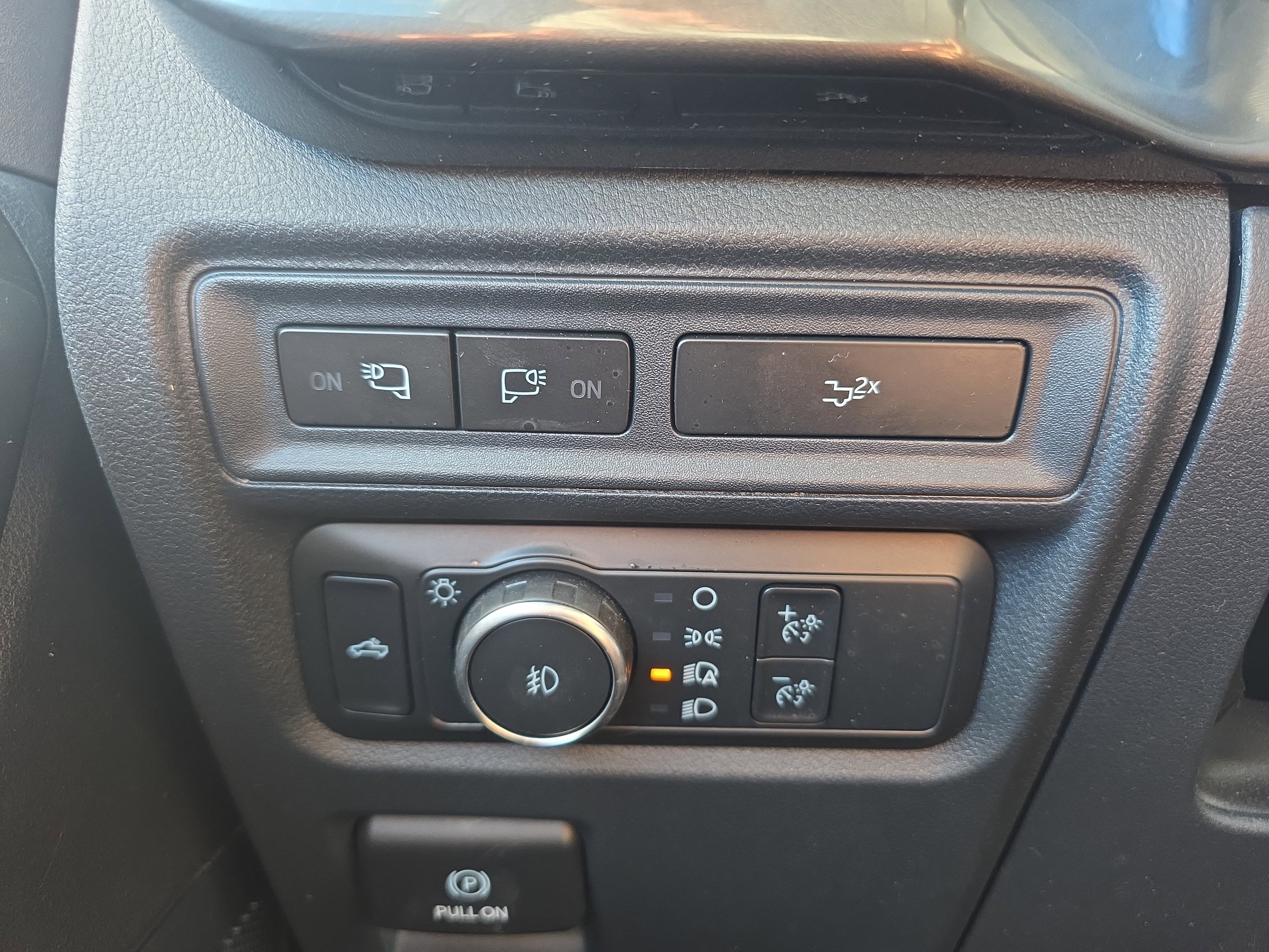 Certified 2022 Ford F150 XLT w/ Equipment Group 302A High image 36