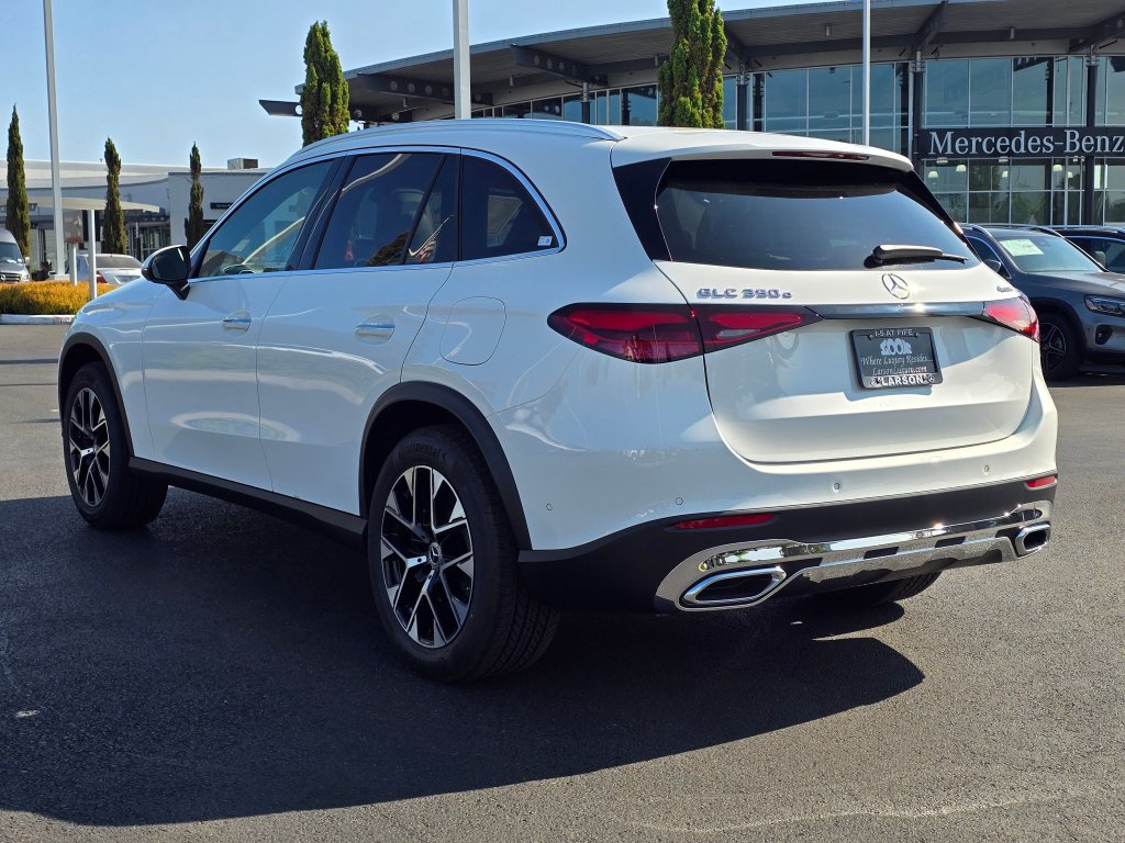 New 2026 Mercedes-Benz GLC 350e 4MATIC image 4