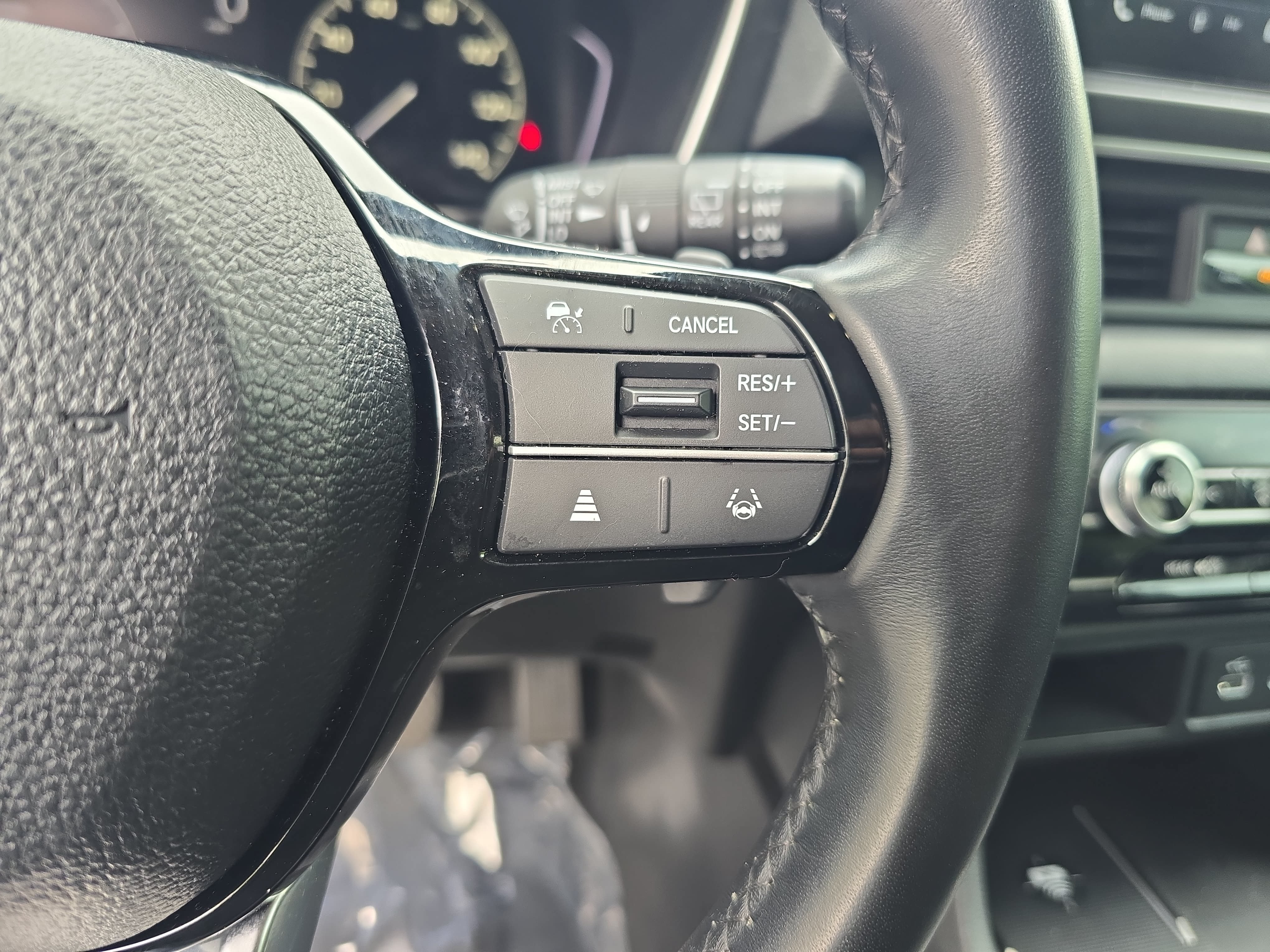 Used 2024 Honda Pilot EX-L image 19