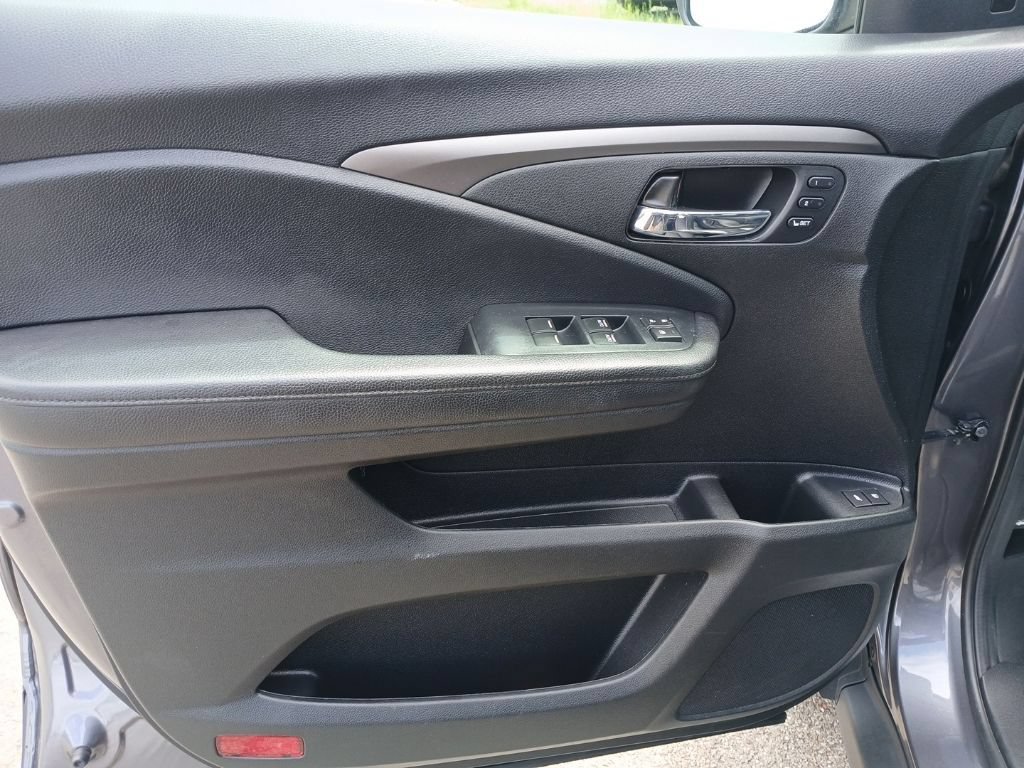 Used 2021 Honda Pilot Special Edition image 19
