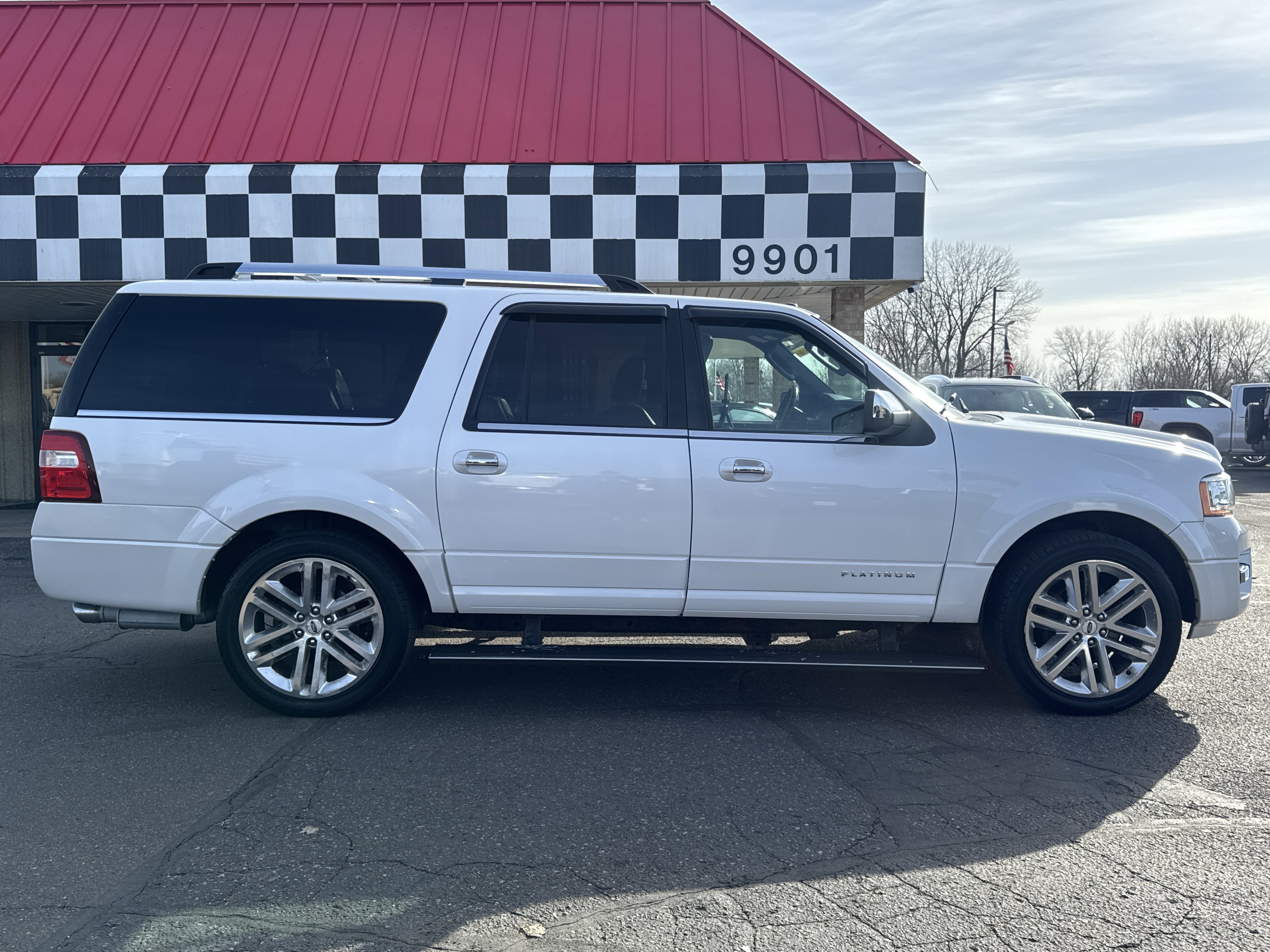 Used 2015 Ford Expedition EL Platinum image 8