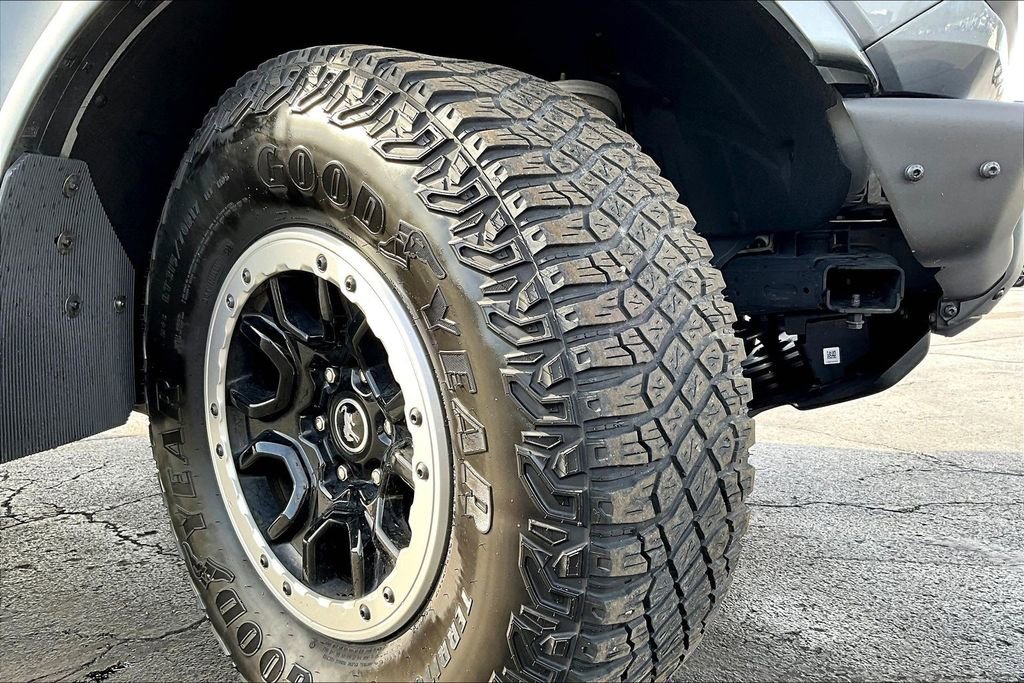 Used 2022 Ford Bronco Badlands image 7