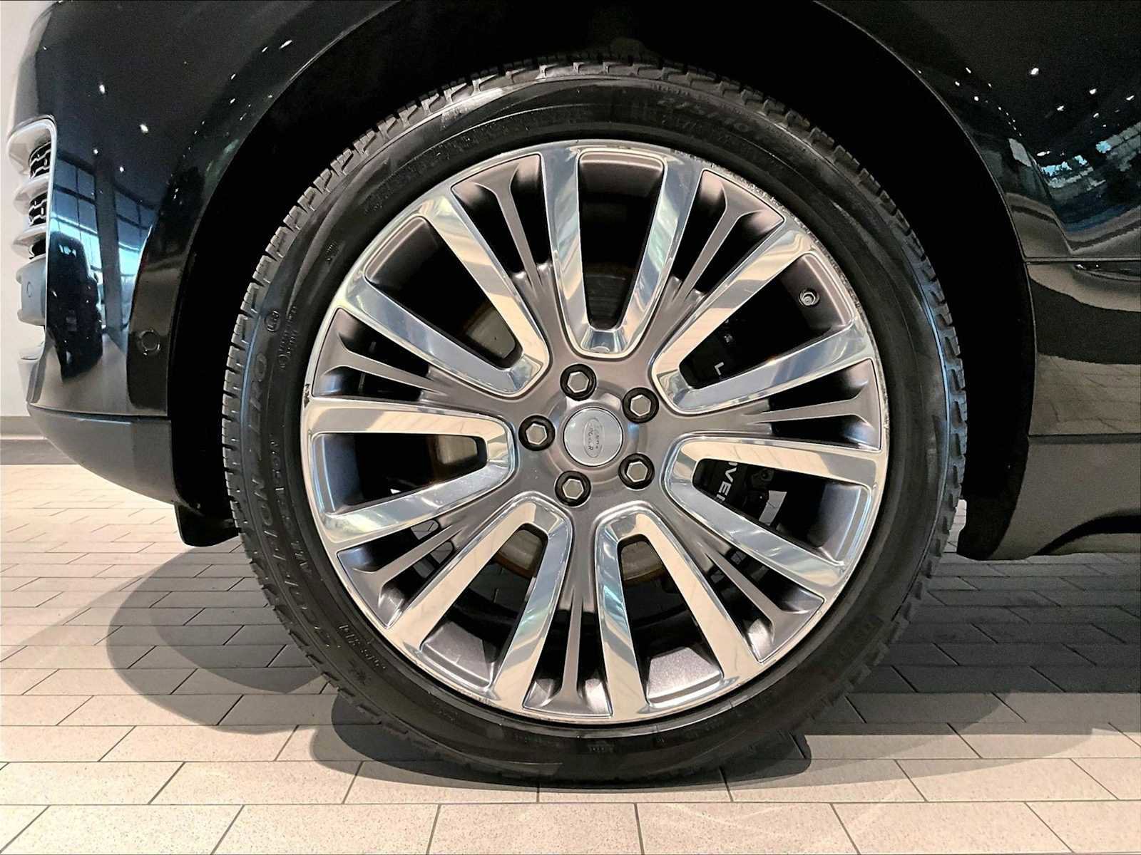 Used 2021 Land Rover Range Rover SV Autobiography Dynamic image 13