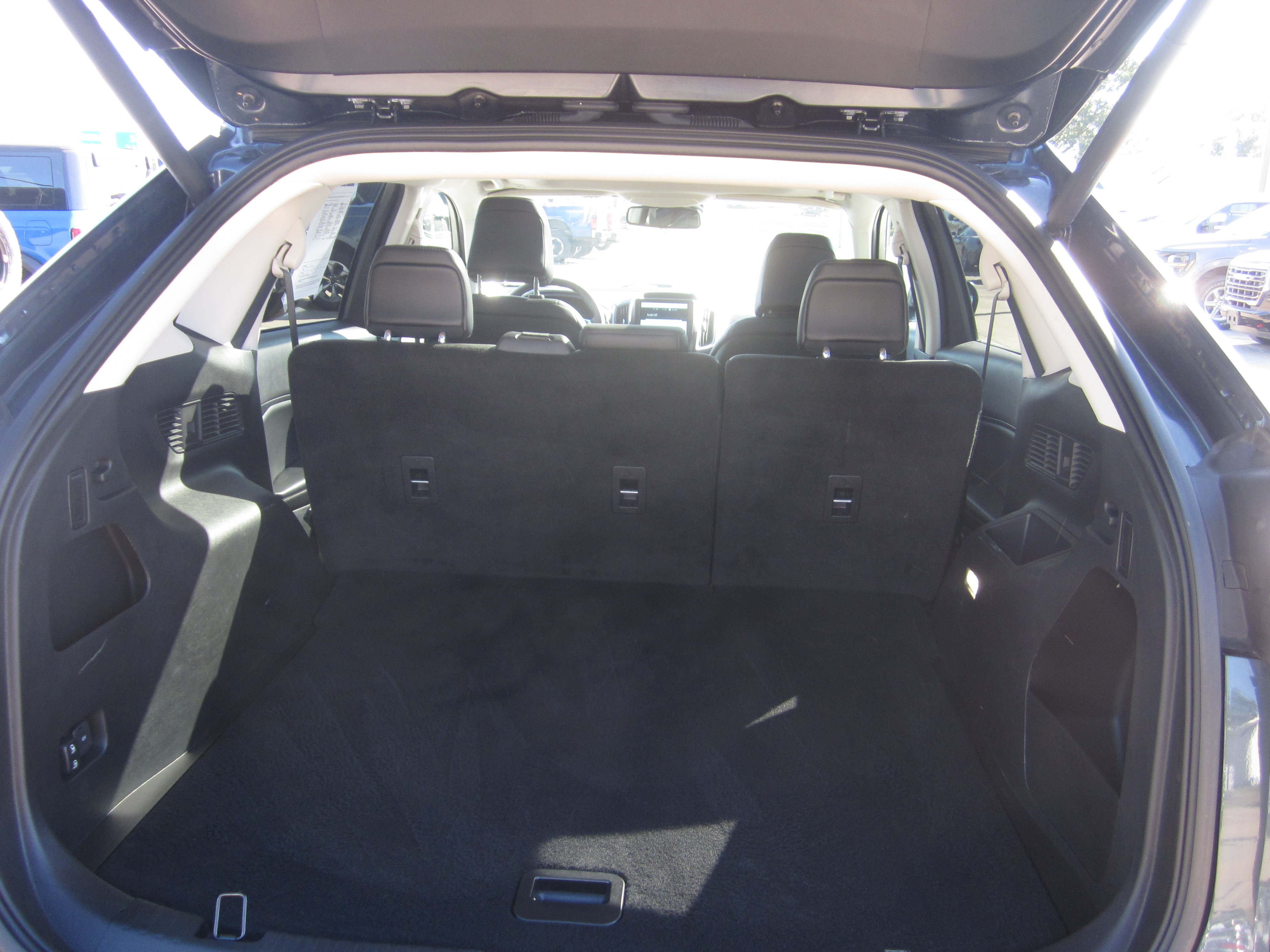 Used 2024 Ford Edge SEL w/ Convenience Package AWD/4WD image 9