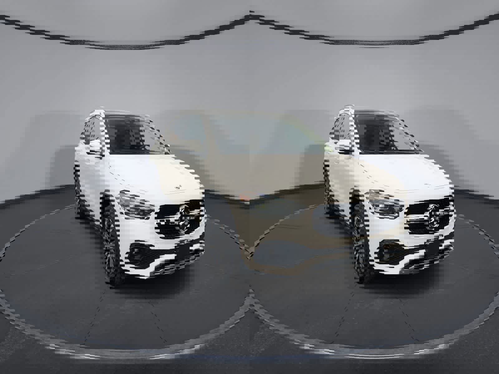 Used 2021 Mercedes-Benz GLA 250 4MATIC image 2