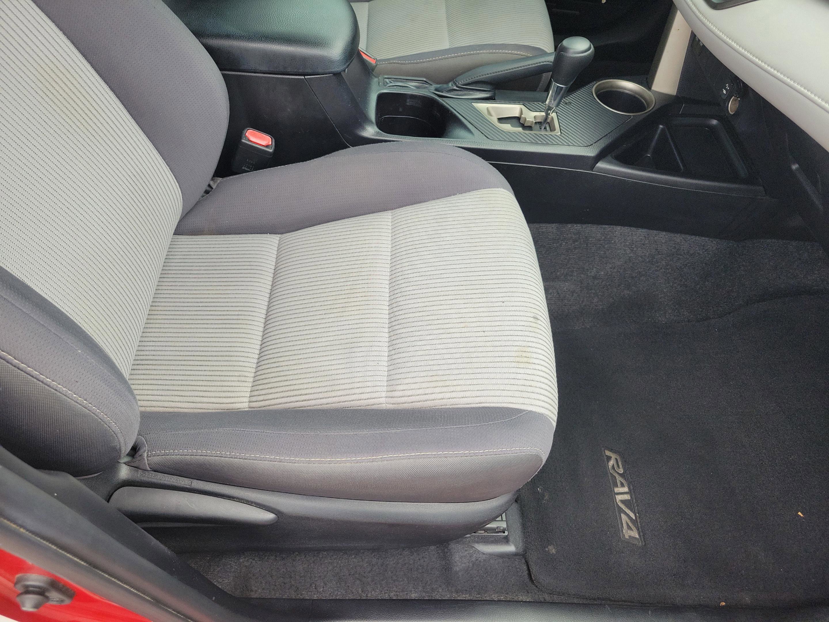 Used 2015 Toyota RAV4 XLE image 20