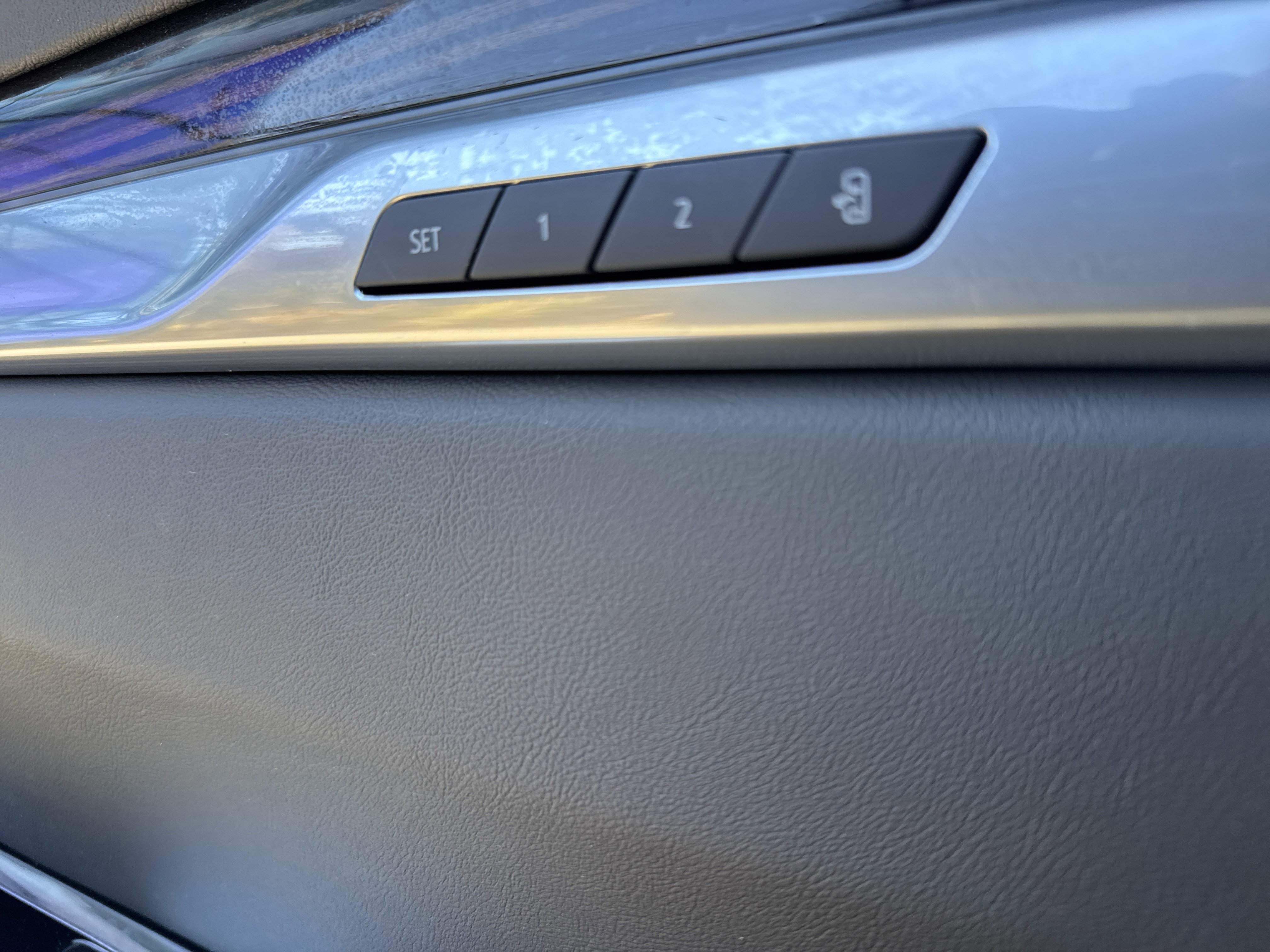 Used 2025 Cadillac Escalade Premium Luxury w/ Touring Package image 16