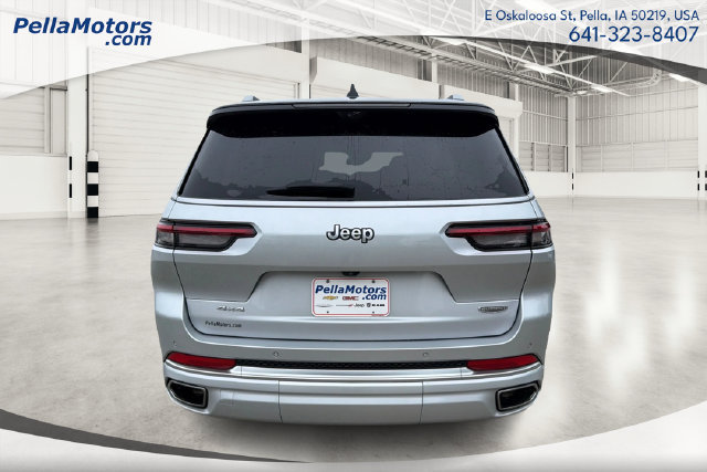 Used 2023 Jeep Grand Cherokee L Summit AWD/4WD image 4