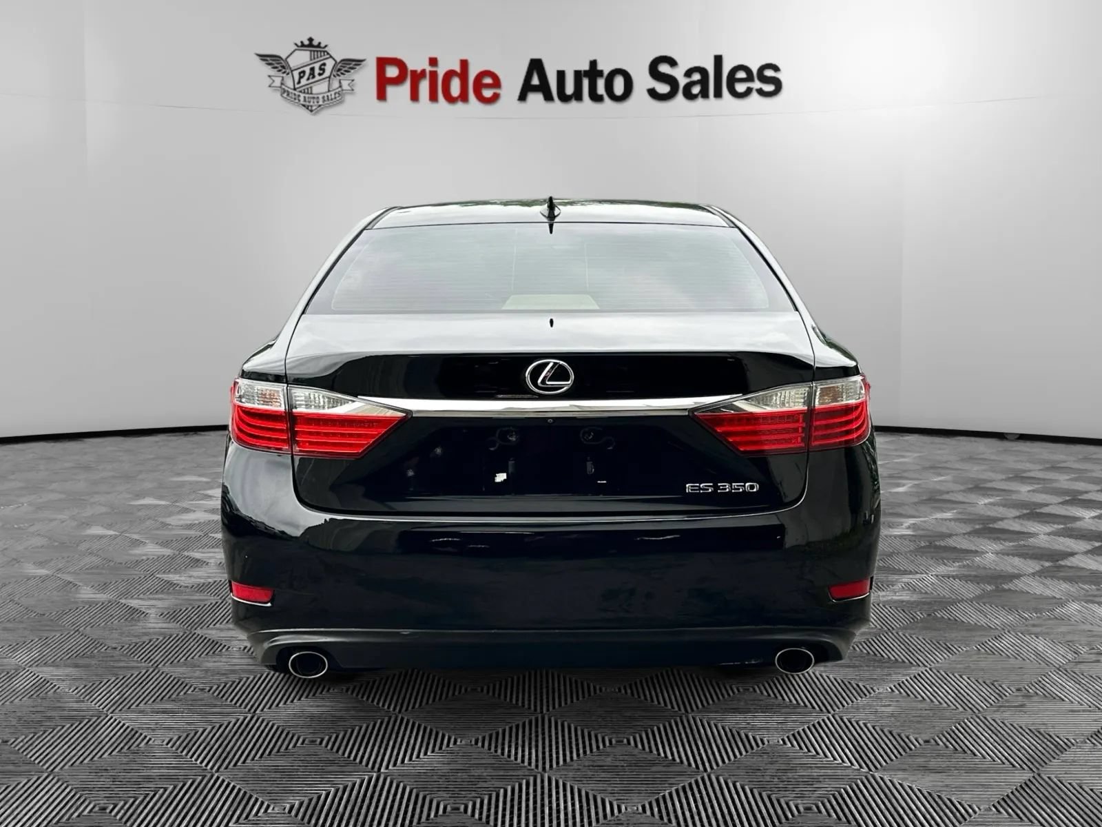 Used 2015 Lexus ES 350 w/ Premium Package FWD image 6
