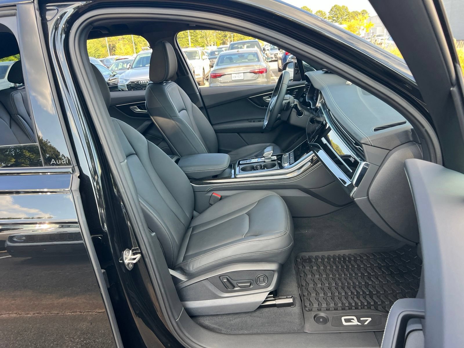 Used 2026 Audi Q7 2.0T Premium Plus AWD/4WD image 39