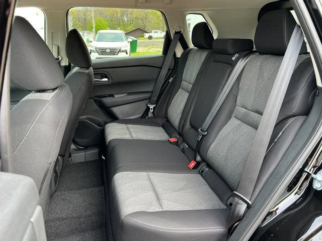 New 2026 Nissan Rogue SV w/ Cold Weather Package AWD/4WD image 5