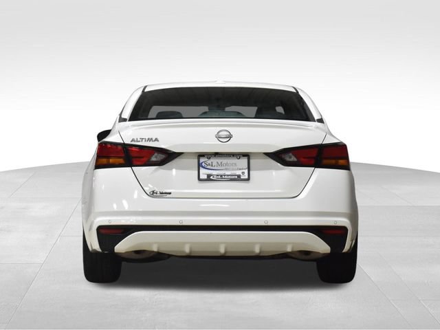 Used 2025 Nissan Altima 2.5 SV FWD image 8
