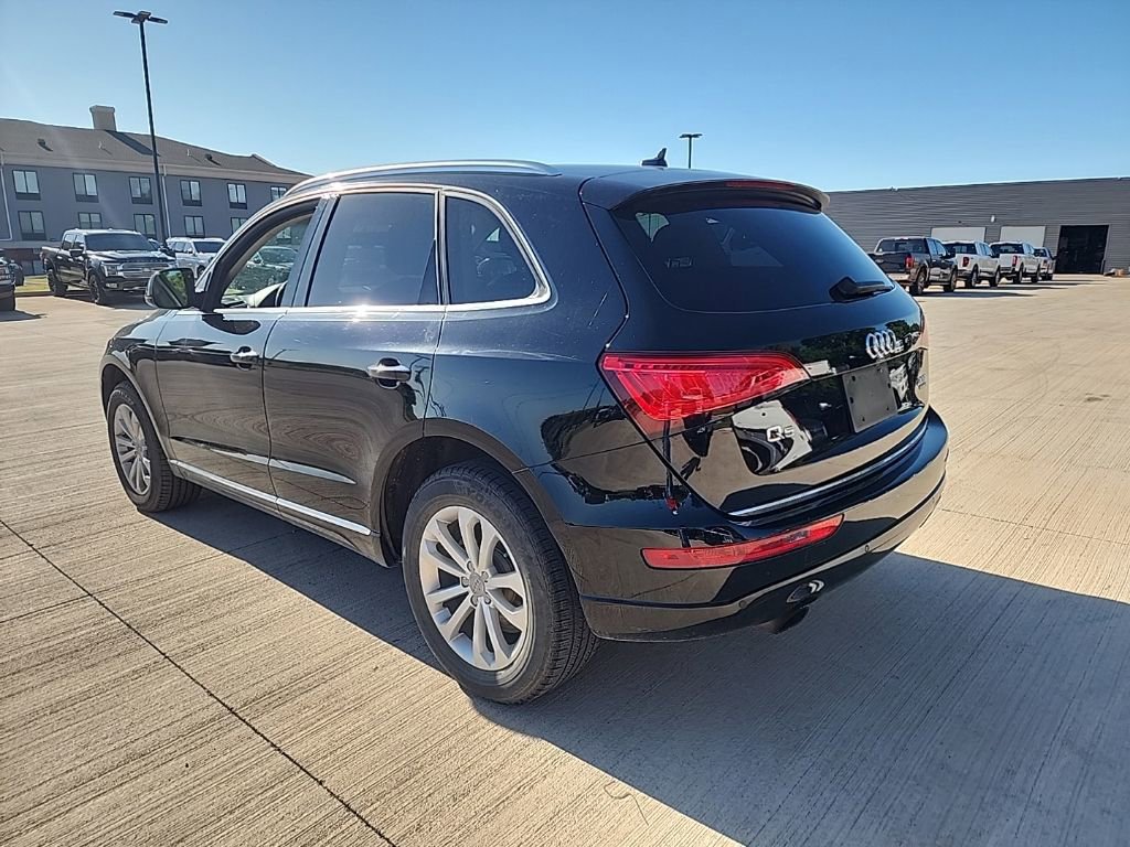 Used 2016 Audi Q5 2.0T Premium Plus w/ Technology Package AWD/4WD image 4