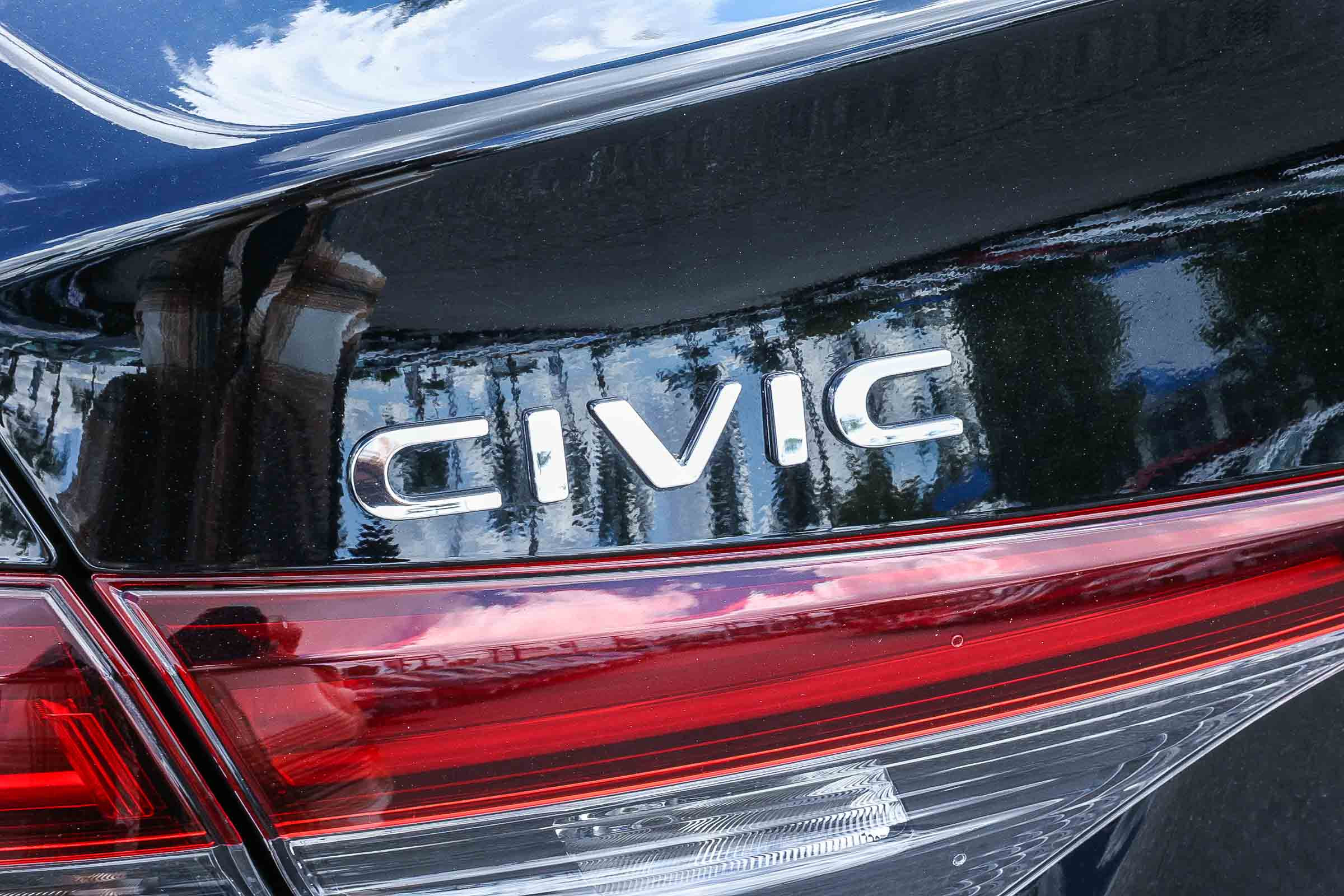 Used 2025 Honda Civic Sport image 9