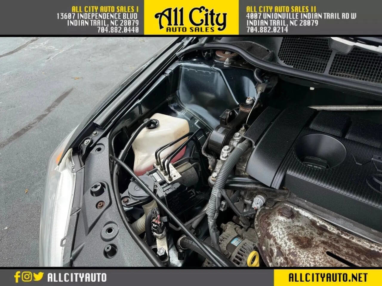 Used 2013 Toyota Venza XLE image 36