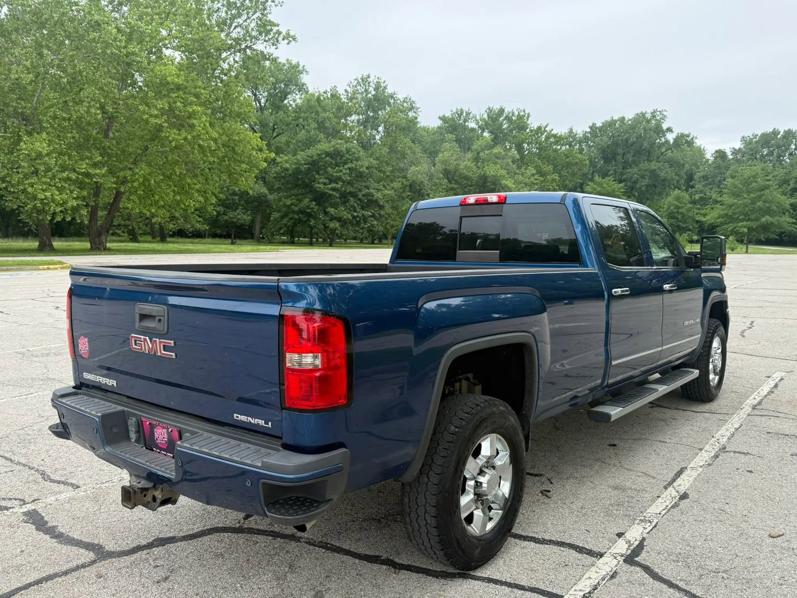 Used 2017 GMC Sierra 3500 Denali AWD/4WD image 5