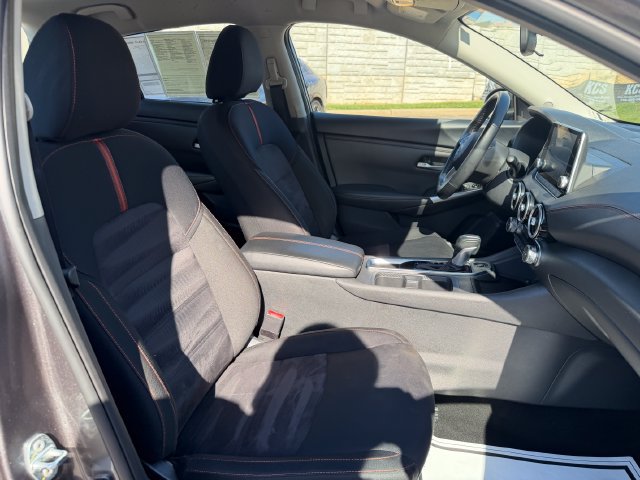 Used 2025 Nissan Sentra SR FWD image 30