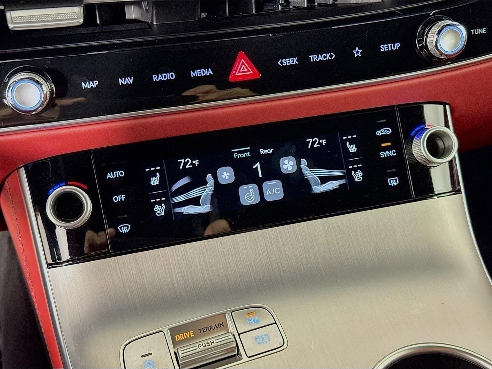 New 2026 Genesis GV70 3.5T Sport Advanced image 18