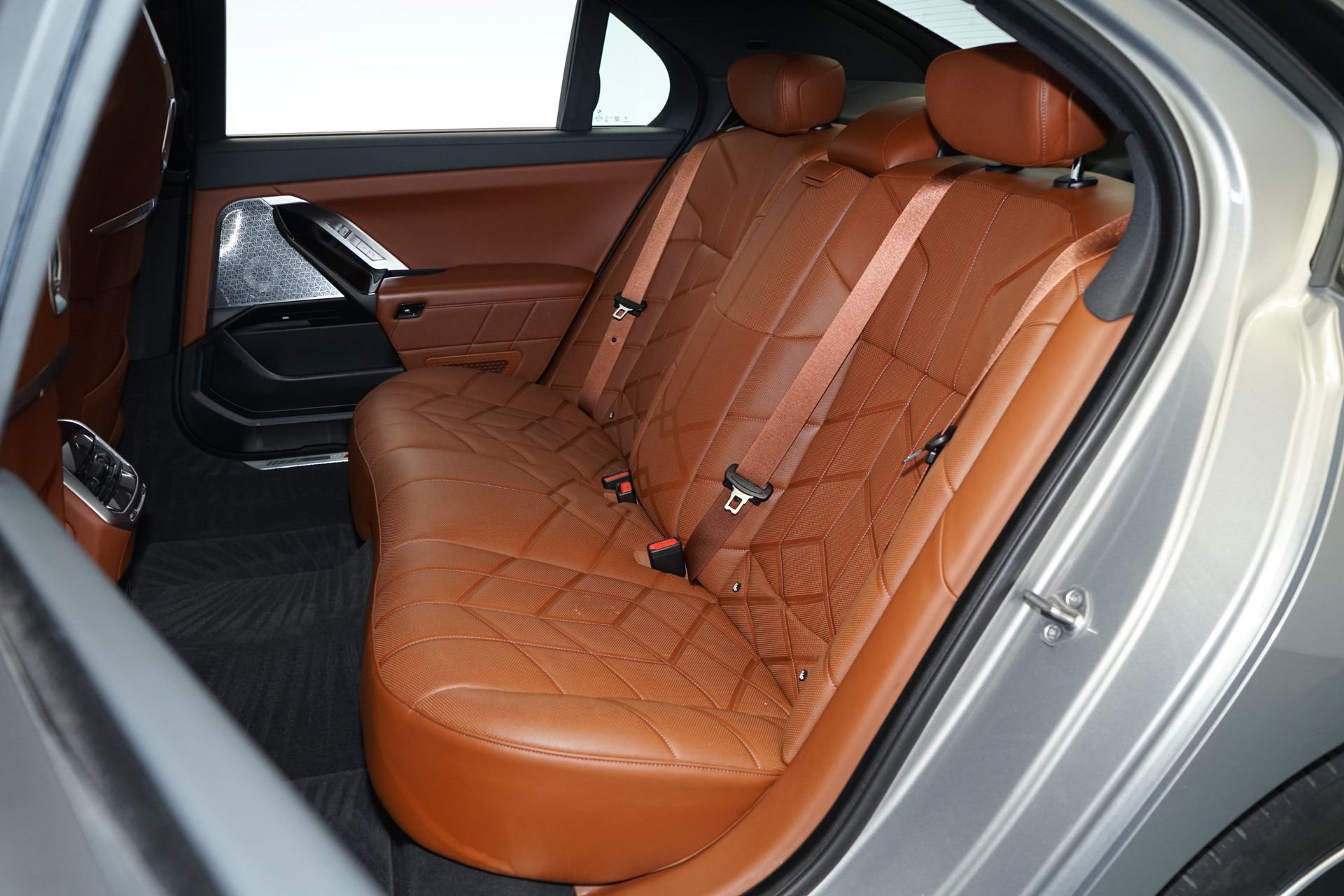 Used 2023 BMW 740i image 21