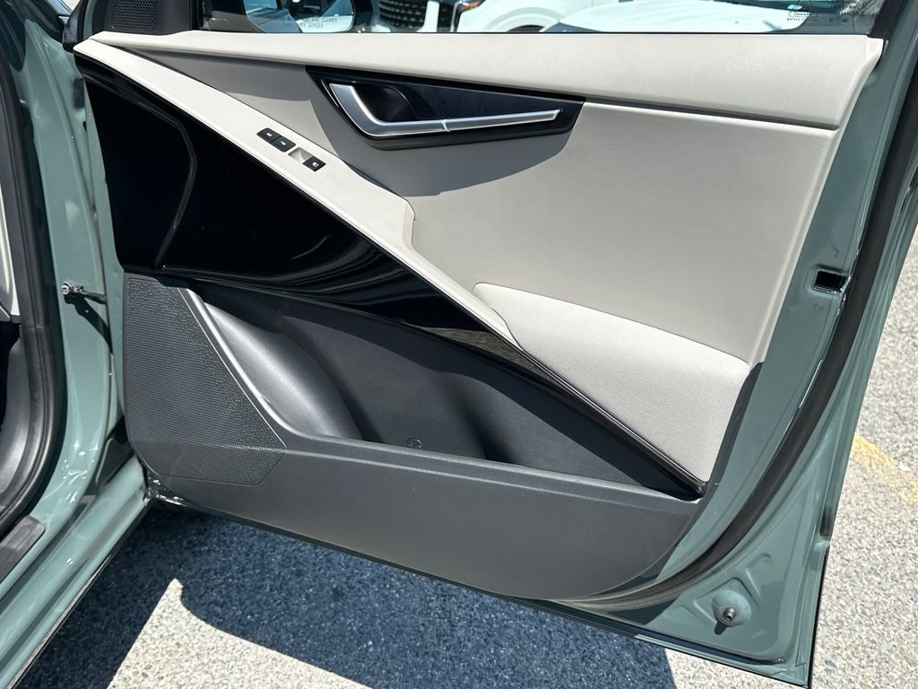 Certified 2023 Kia Niro Wind w/ Wind Preserve Package FWD image 15
