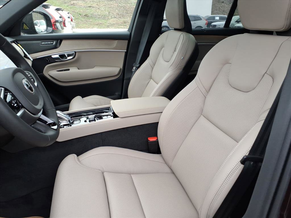 New 2026 Volvo XC90 T8 Ultra w/ Protection Package Premier image 4