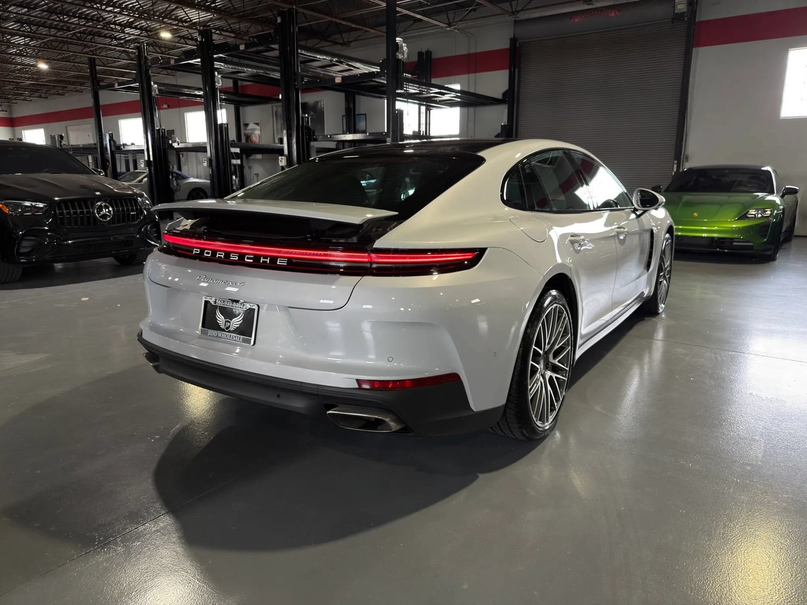 Used 2024 Porsche Panamera image 55