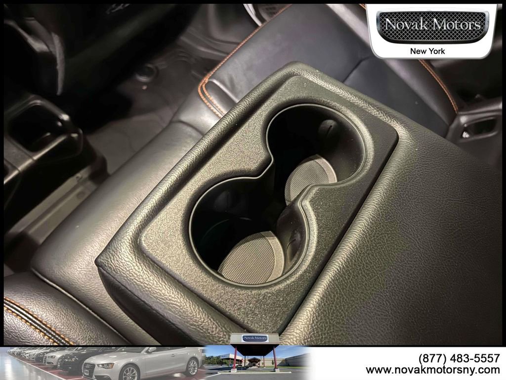 Used 2022 Jeep Gladiator Mojave w/ Cold Weather Group image 14