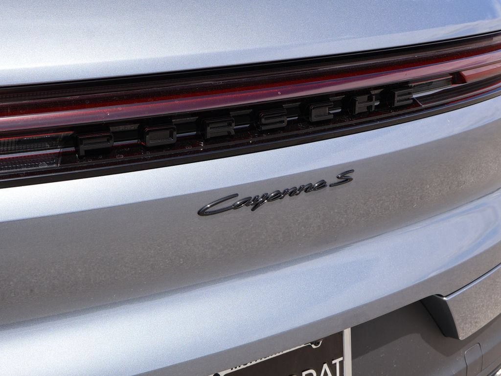 New 2026 Porsche Cayenne S AWD/4WD image 4