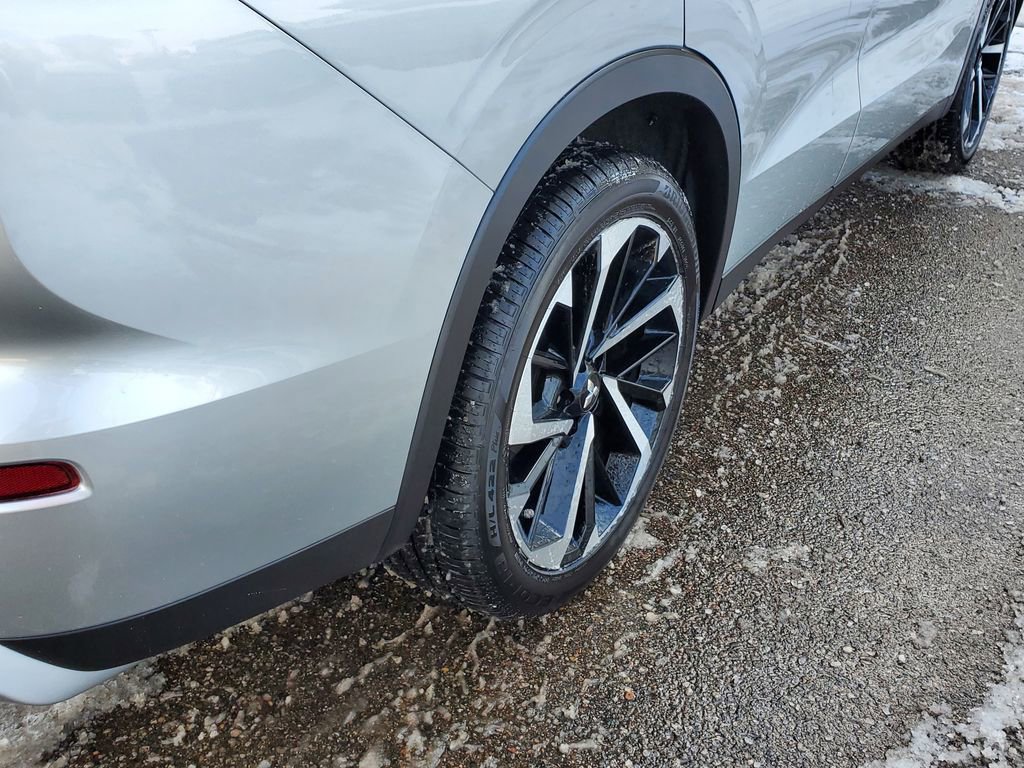 Used 2024 Mitsubishi Outlander SE image 15