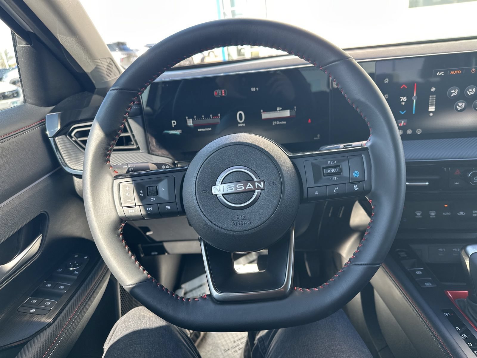 Used 2026 Nissan Kicks SR w/ Cold Weather Package AWD/4WD image 38