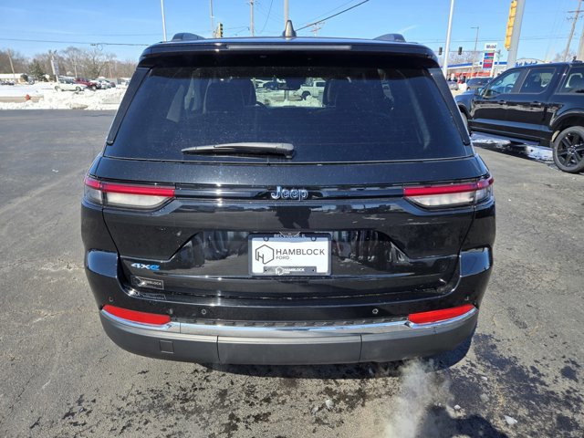 Used 2022 Jeep Grand Cherokee Limited 4xe image 6