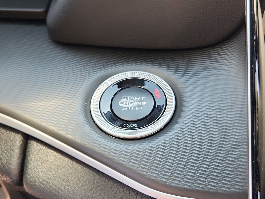 New 2025 Jeep Grand Cherokee Laredo X image 21