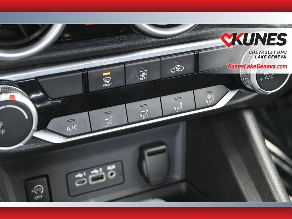 Used 2024 Nissan Sentra SV image 23