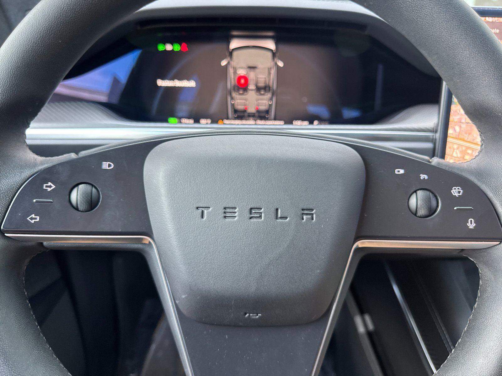 Used 2024 Tesla Model X Plaid AWD/4WD image 22