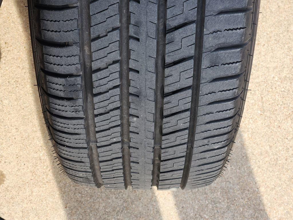 Used 2023 Nissan Rogue SL w/ SL Premium Package image 11