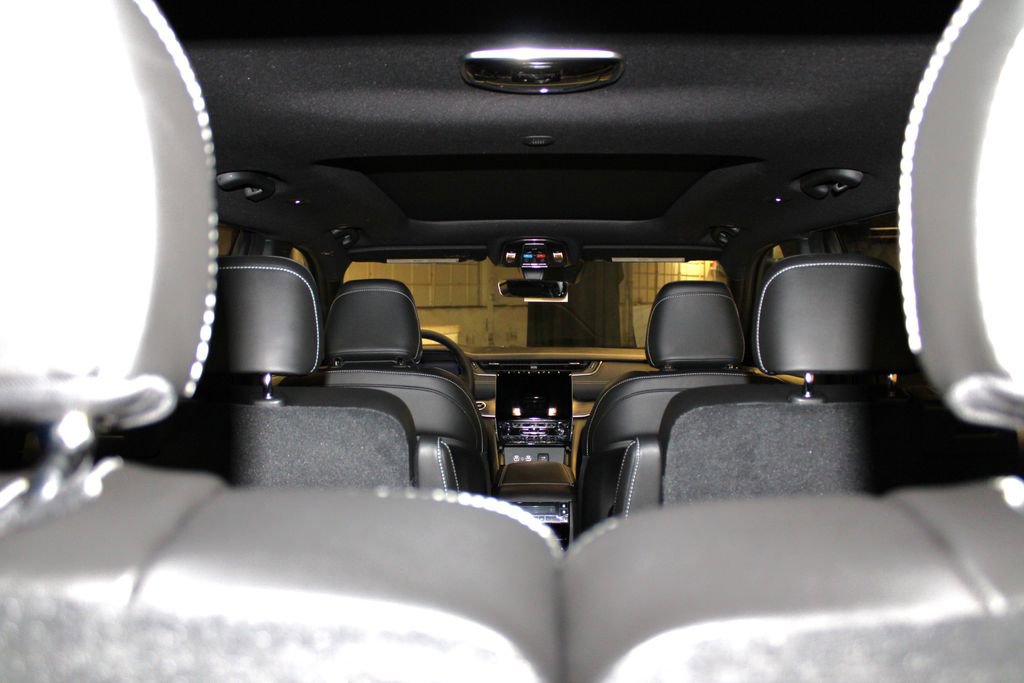 New 2025 Jeep Grand Cherokee L Limited w/ Black Appearance Package image 36