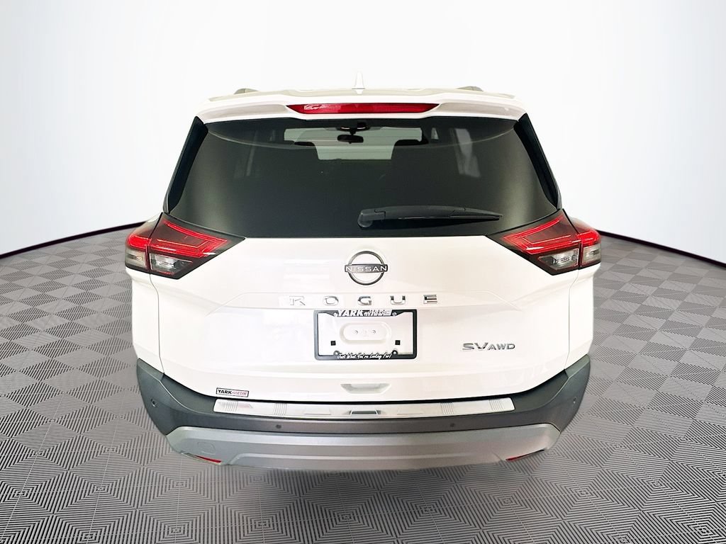 Certified 2023 Nissan Rogue SV w/ SV Premium B Package AWD/4WD image 10