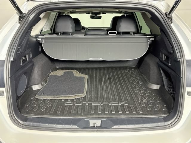 Certified 2025 Subaru Outback Onyx Edition AWD/4WD image 29