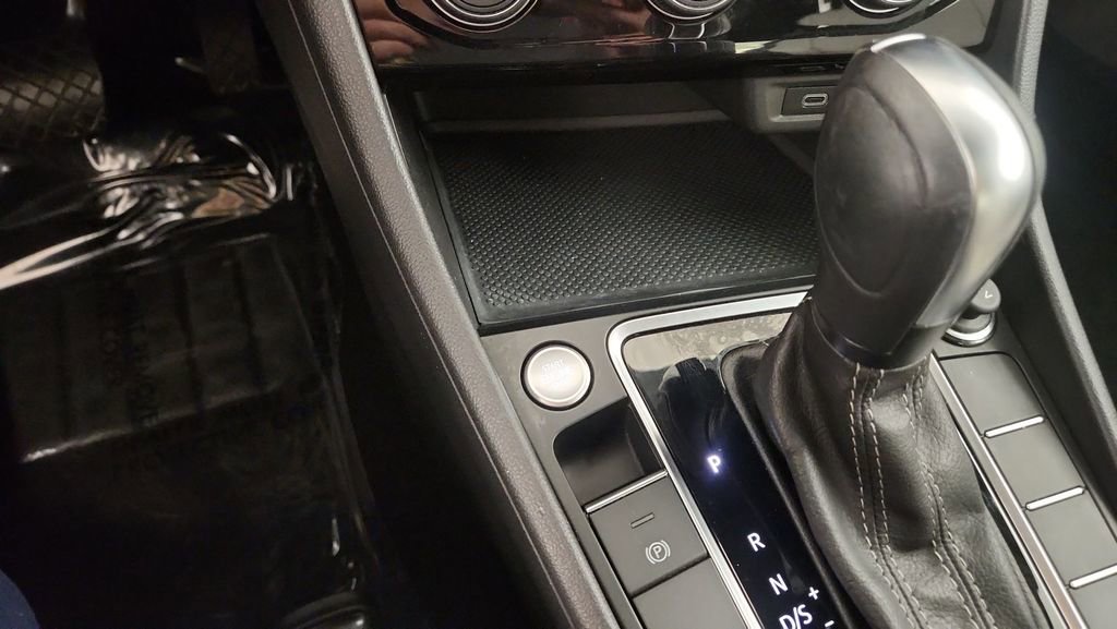 Used 2021 Volkswagen Jetta R-Line image 19