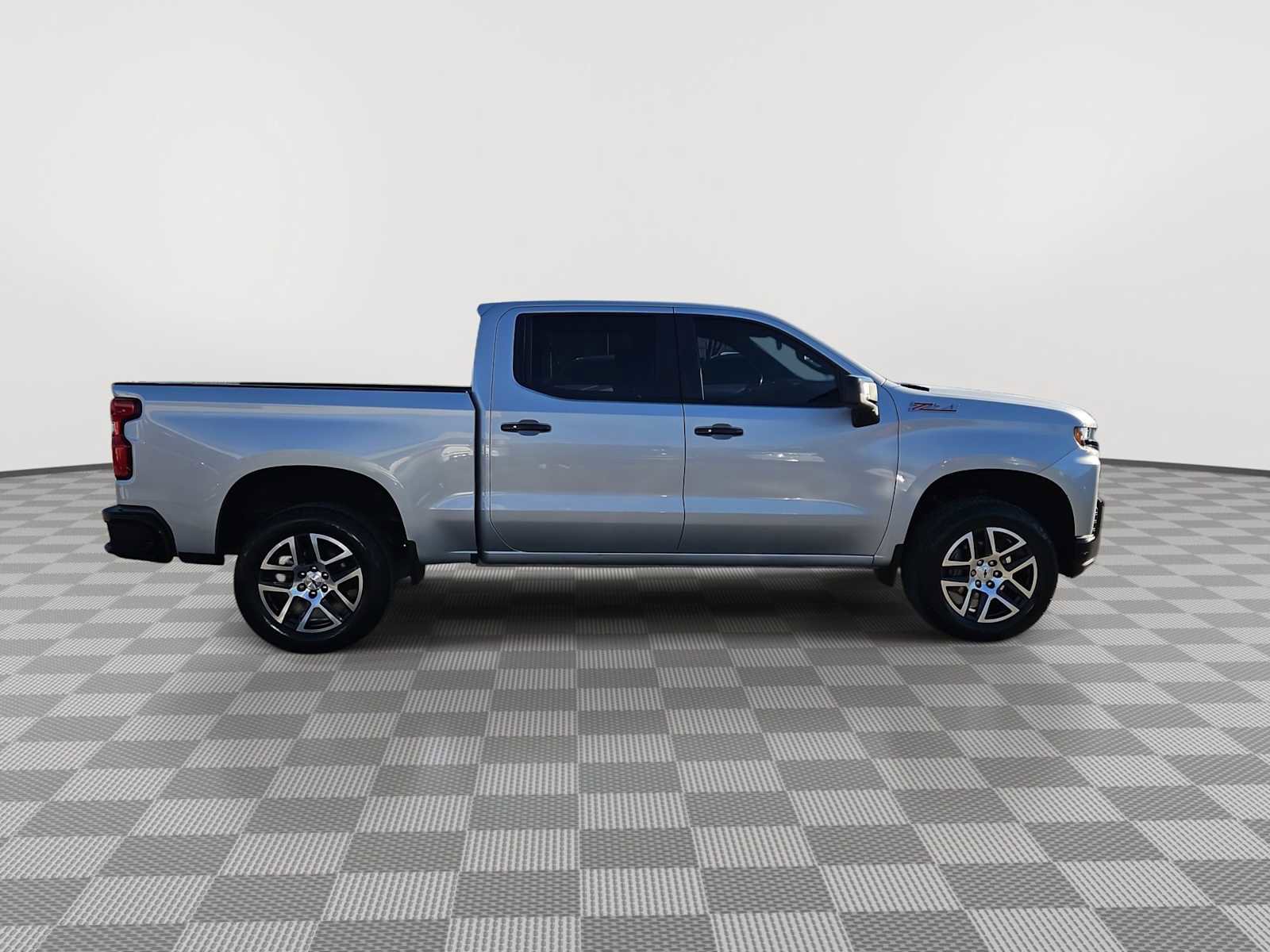 Used 2019 Chevrolet Silverado 1500 LT Trail Boss w/ Convenience Package image 9