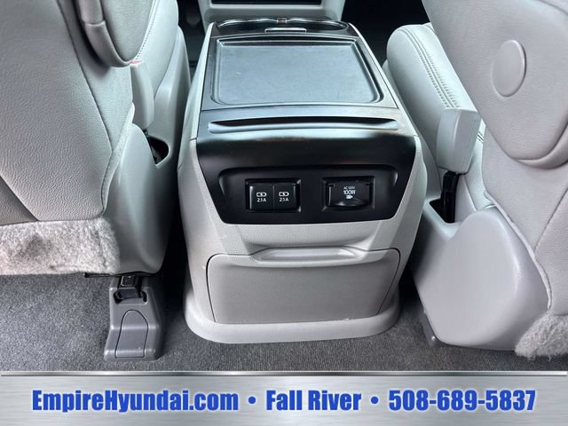 Used 2018 Toyota Sienna XLE w/ XLE Navigation Package AWD/4WD image 11