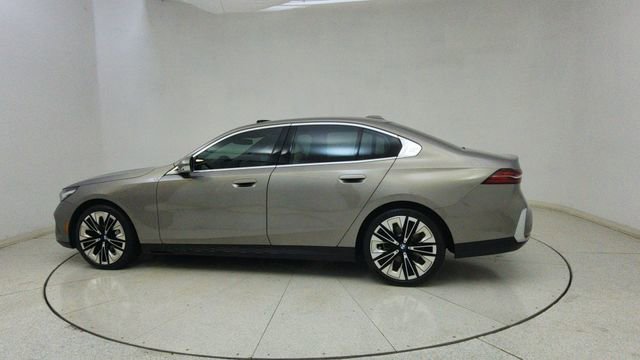 Used 2025 BMW 530i RWD image 71