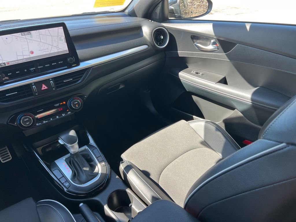 Certified 2023 Kia Forte GT-Line image 24