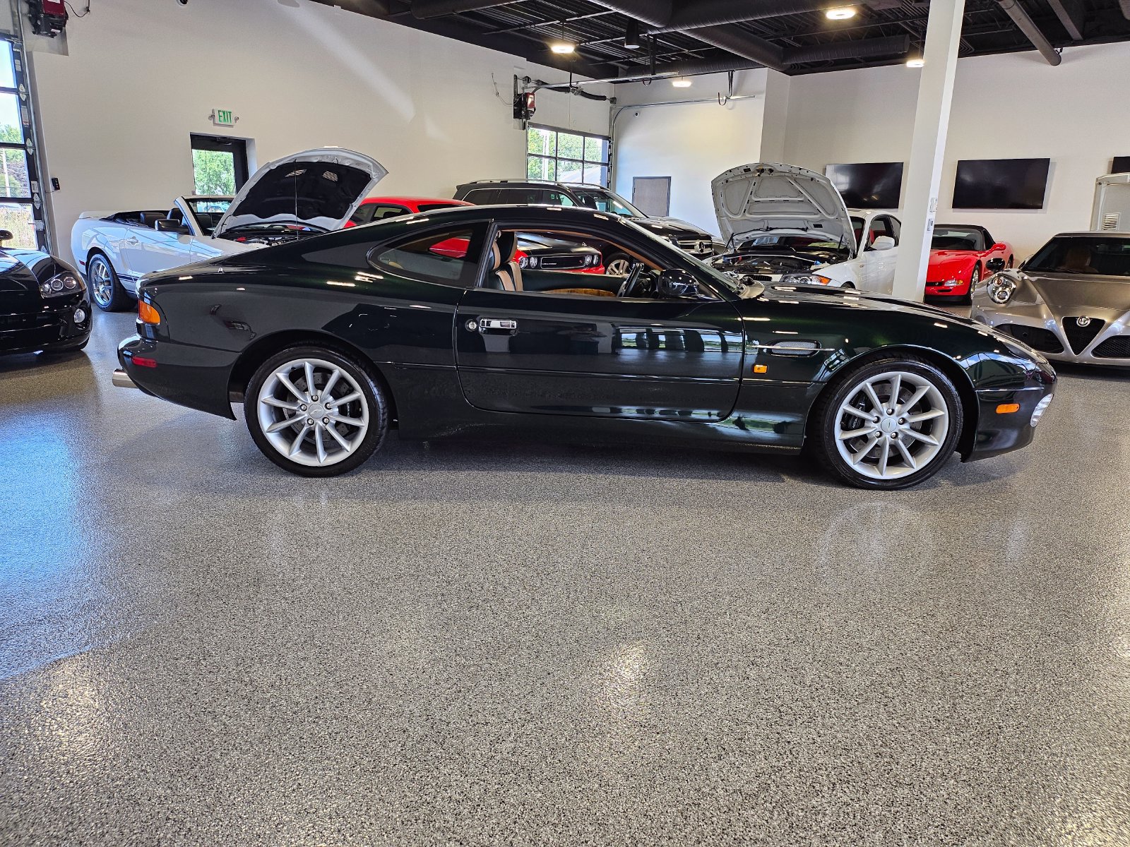 Used 2003 Aston Martin DB7 Vantage RWD image 6