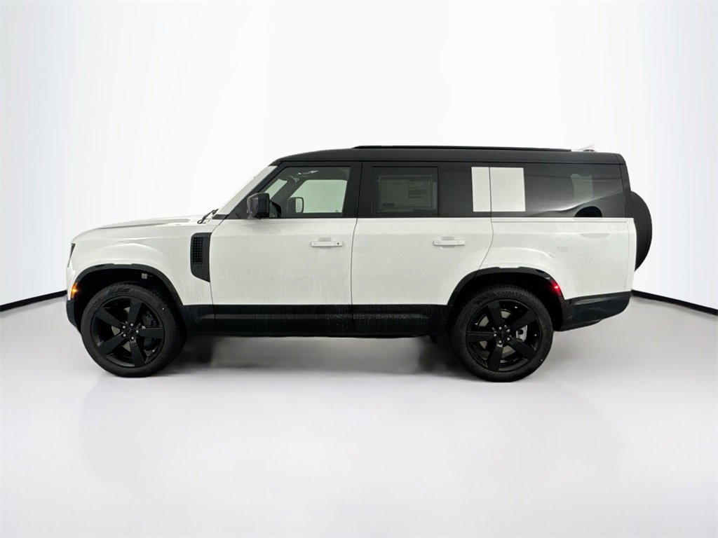 New 2026 Land Rover Defender 130 X-Dynamic SE image 8