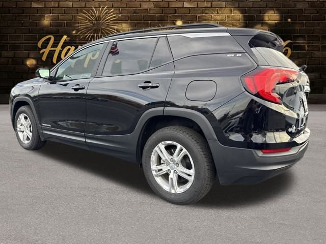 Used 2021 GMC Terrain SLE w/ Driver Convenience Package image 3