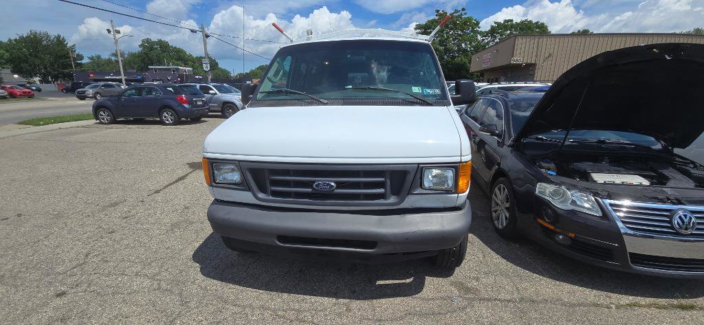 Used 2007 Ford E-250 and Econoline 250 RWD image 1
